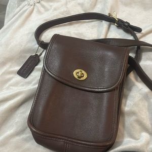 Vintage Coach leather crossbody